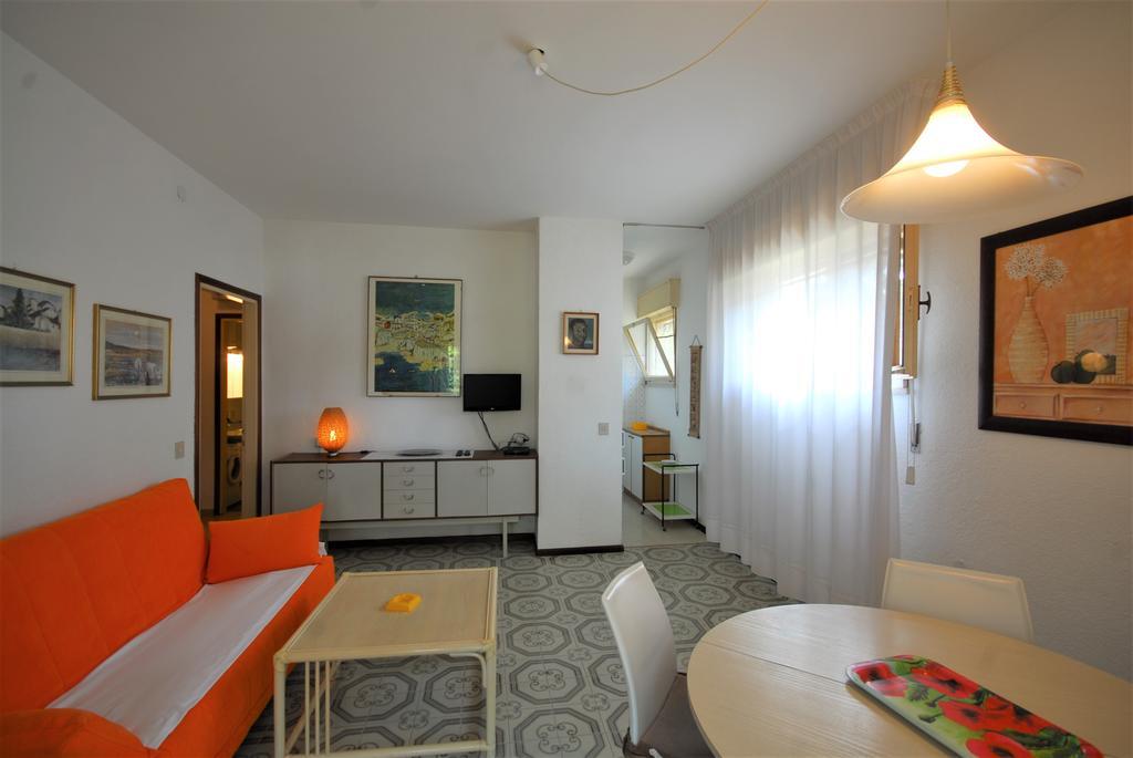 Villa Mary Lignano Sabbiadoro Exteriör bild